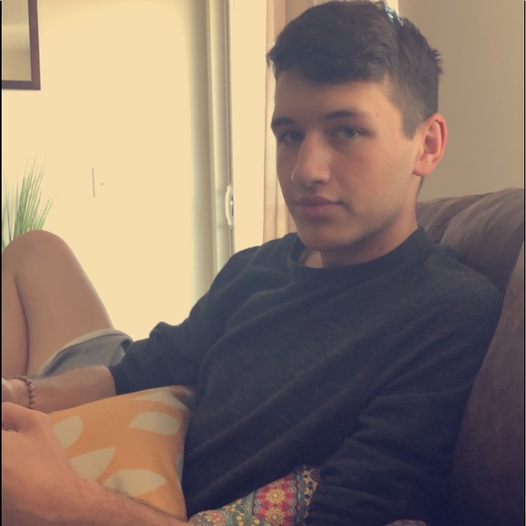 Meet your Posher, Brenna - Picture 5 of 13